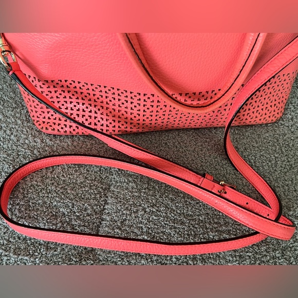 Kate Spade Salmon Pink Crossbody Style Purse. - Picture 3 of 11